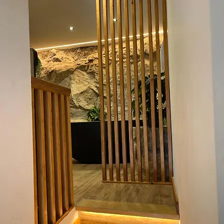 Hotel La De Botavara *